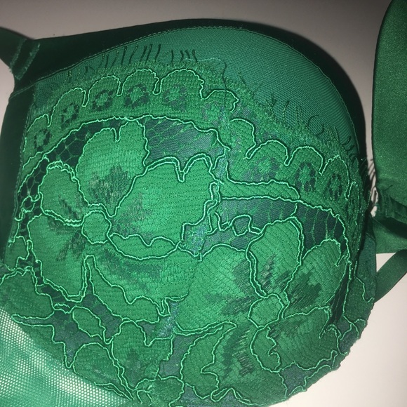 EMERALD GREEN VICTORIAS SECRET SEXY BRA GIGI HADAD - Picture 3 of 12